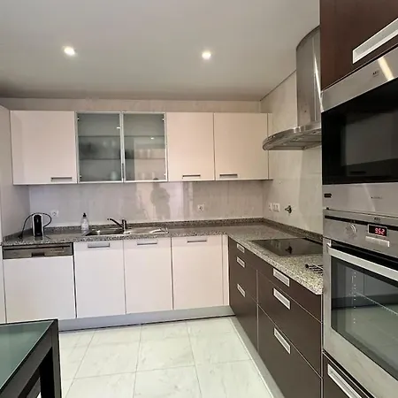 Sea View Апартаменты *